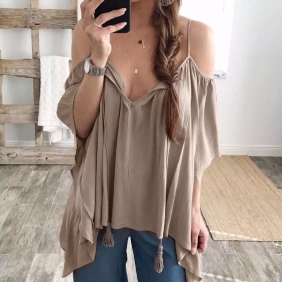 Tops - Tassel Tie Cold Shoulder Butterfly Blouse Mocha